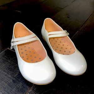 Christie & Jill Big Girl Mary Jane Dress Shoe sz 4